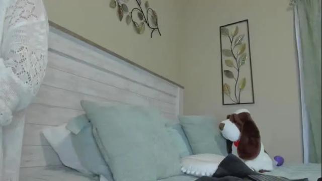 Image 2 of mommyfuckmilf_ Stream on Chaturbate on 15 days ago