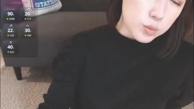 Image 7 of momo612238 Stream on Chaturbate on 16 days ago