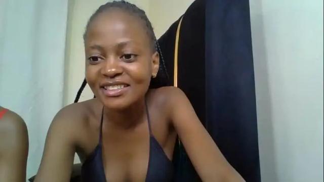 Image 4 of mona_luv Stream on Chaturbate on 1 month ago