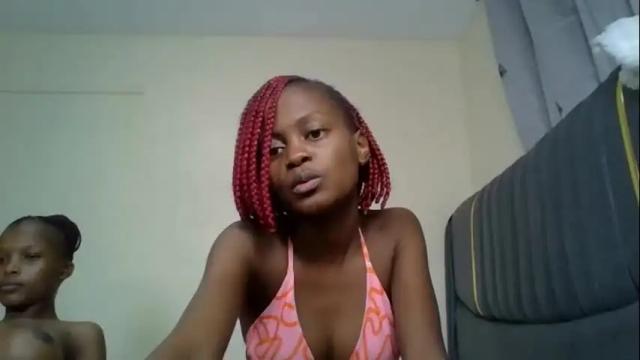Image 12 of mona_luv Stream on Chaturbate on 19 days ago