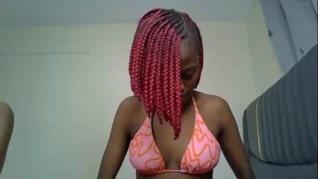 Image 7 of mona_luv Stream on Chaturbate on 19 days ago