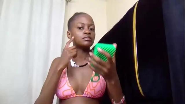Image 12 of mona_luv Stream on Chaturbate on 9 days ago