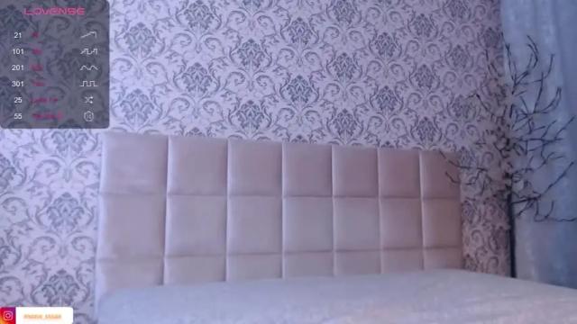 Image 6 of mona_saxxx Stream on Chaturbate on 16 months ago
