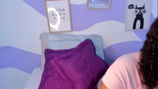Image 2 of monaaxxx_ Stream on Chaturbate on 20 days ago
