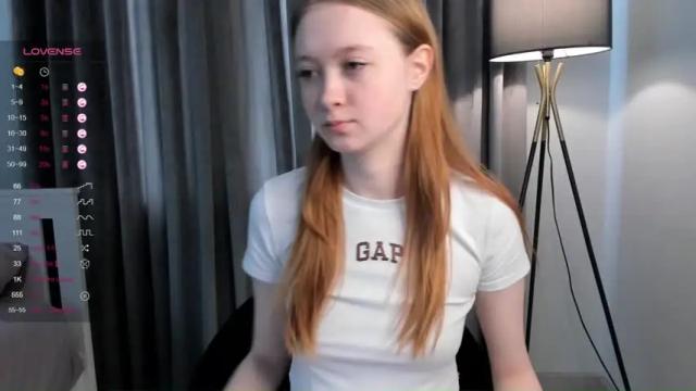 Image 2 of monabench Stream on Chaturbate on 19 months ago