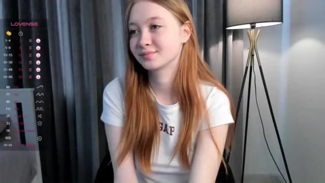 Image 7 of monabench Stream on Chaturbate on 19 months ago