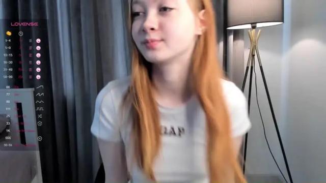 Image 8 of monabench Stream on Chaturbate on 19 months ago