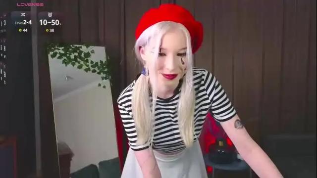 Image 3 of monahase Stream on Chaturbate on 18 days ago