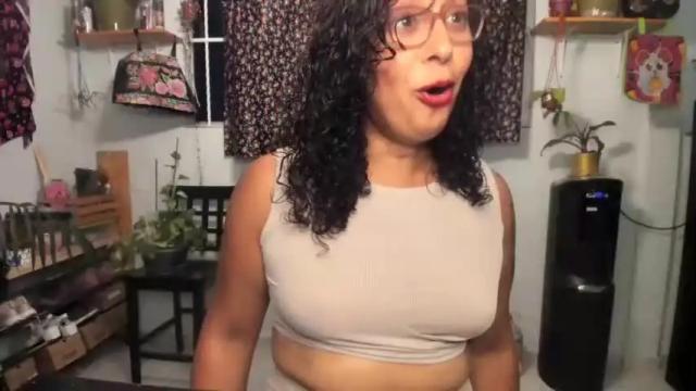 Image 11 of monalisa_melrose Stream on Chaturbate on 20 months ago