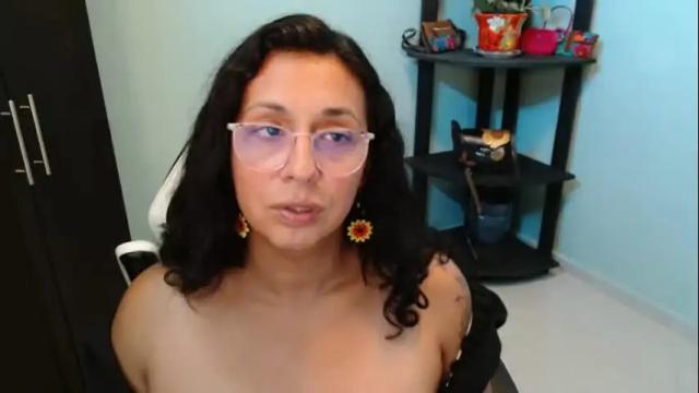 Image 11 of monalisa_melrose Stream on Chaturbate on 1 month ago