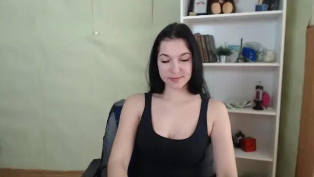 Image 12 of monaloveli Stream on Chaturbate on 15 months ago