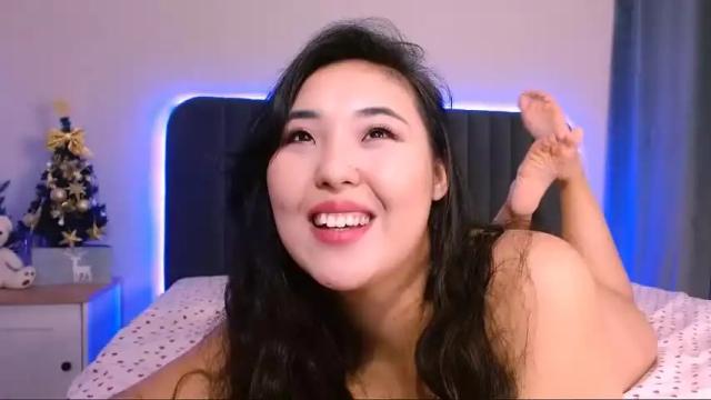 Image 7 of monaminso Stream on Chaturbate on 17 months ago