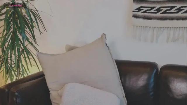 Image 8 of monet_stclair Stream on Chaturbate on 1 month ago