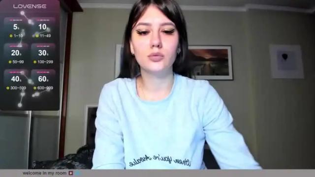 Image 4 of monica_mills Stream on Chaturbate on 21 months ago