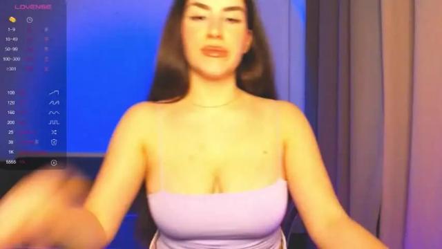 Image 10 of monica_panamera Stream on Chaturbate on 13 months ago