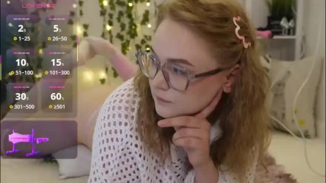 Image 4 of monicaasis Stream on Chaturbate on 1 month ago