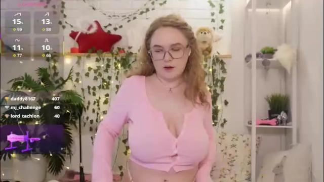 Image 2 of monicaasis Stream on Chaturbate on 1 month ago