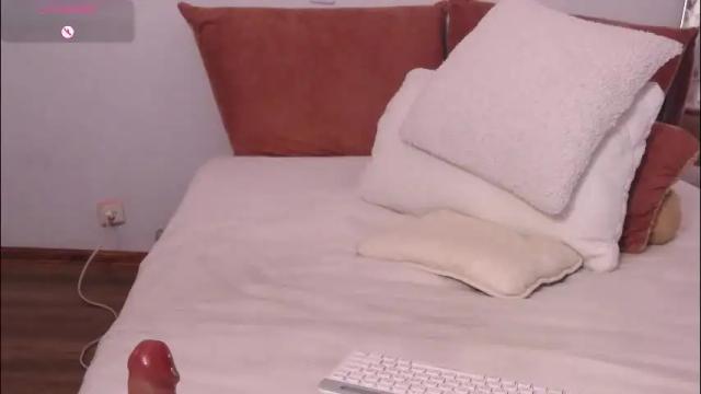 Image 2 of monicaluxxx Stream on Chaturbate on 2 months ago