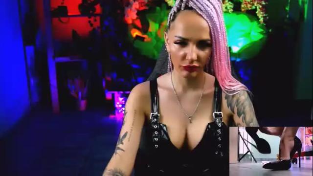 Image 8 of monicamaxwel Stream on Chaturbate on 1 month ago