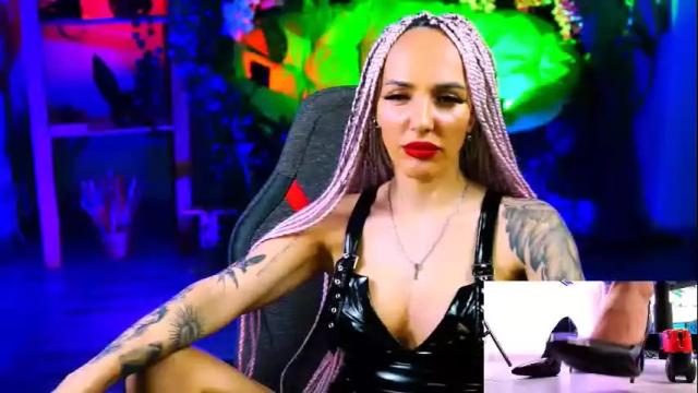 Image 10 of monicamaxwel Stream on Chaturbate on 1 month ago