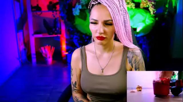 Image 6 of monicamaxwel Stream on Chaturbate on 17 days ago