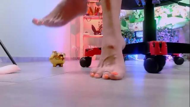 Image 6 of monicamaxwel Stream on Chaturbate on 14 days ago