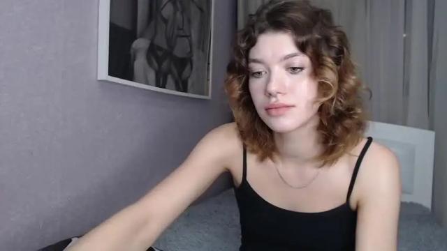 Image 2 of monicamoor_ Stream on Chaturbate on 20 months ago
