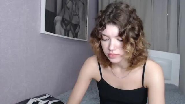 Image 7 of monicamoor_ Stream on Chaturbate on 20 months ago