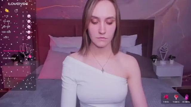 Image 6 of monicanavedo Stream on Chaturbate on 16 months ago
