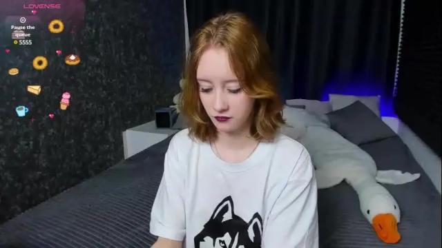 Image 8 of monicaperry Stream on Chaturbate on 23 days ago