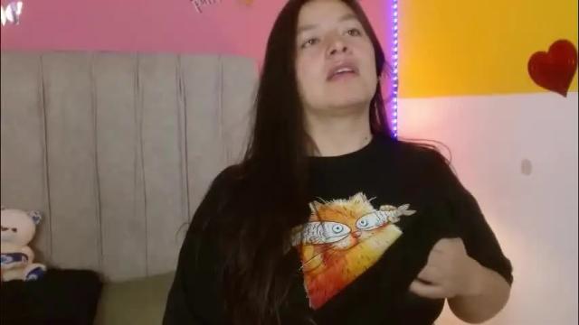Image 6 of monickhot303av Stream on Chaturbate on 16 days ago