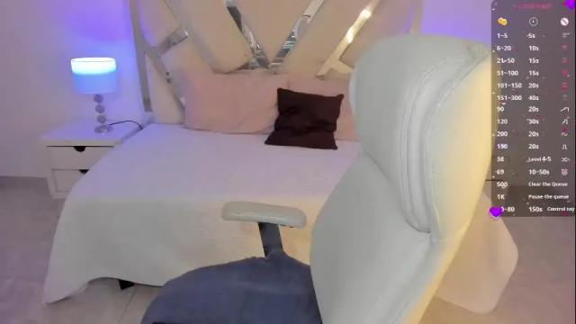 Image 11 of monielodge Stream on Chaturbate on 28 days ago