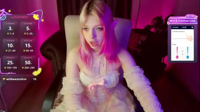 Image 7 of monikamayson Stream on Chaturbate on 29 days ago