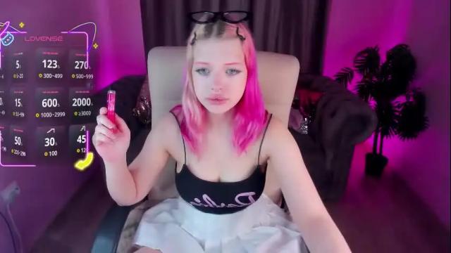 Image 11 of monikamayson Stream on Chaturbate on 25 days ago