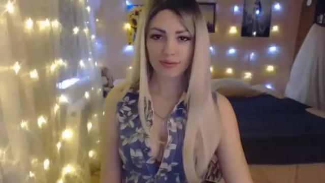 Image 8 of monikaseven Stream on Chaturbate on 19 months ago