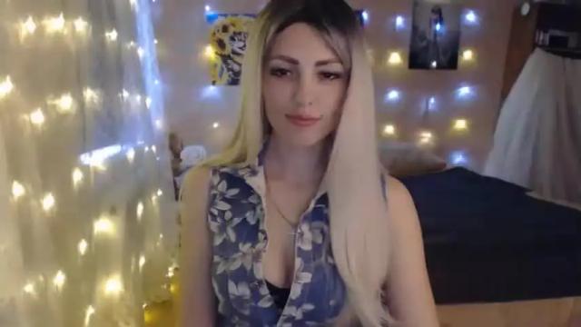 Image 11 of monikaseven Stream on Chaturbate on 19 months ago