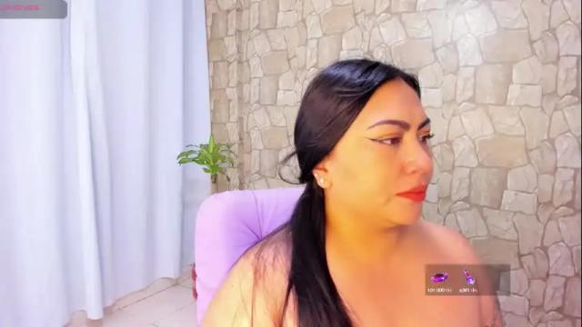 Image 3 of monikk__harrison Stream on Chaturbate on 1 month ago