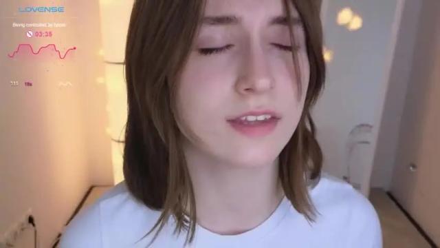 Image 10 of monimauve_ Stream on Chaturbate on 17 months ago