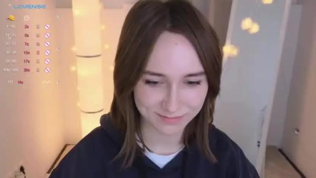 Image 7 of monimauve_ Stream on Chaturbate on 17 months ago
