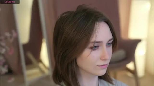 Image 12 of monimauve_ Stream on Chaturbate on 16 months ago