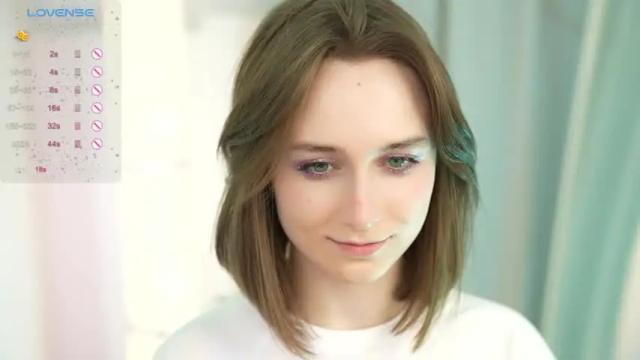 Image 7 of monimauve_ Stream on Chaturbate on 16 months ago