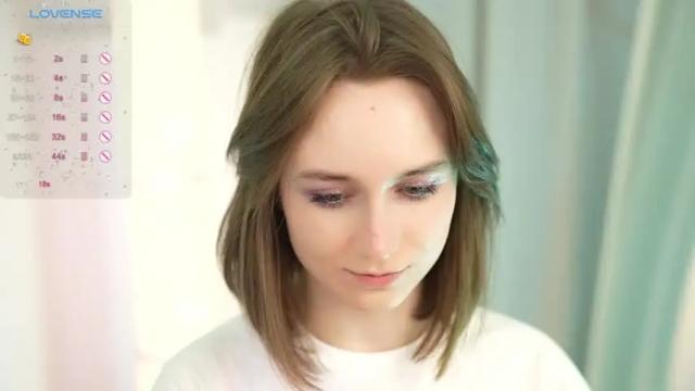 Image 8 of monimauve_ Stream on Chaturbate on 16 months ago