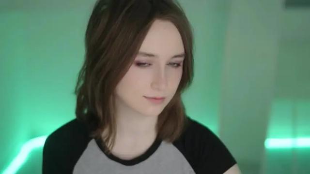 Image 4 of monimauve_ Stream on Chaturbate on 16 months ago