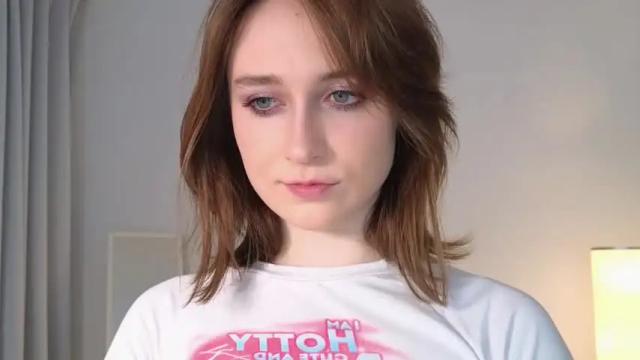 Image 10 of monimauve_ Stream on Chaturbate on 16 months ago