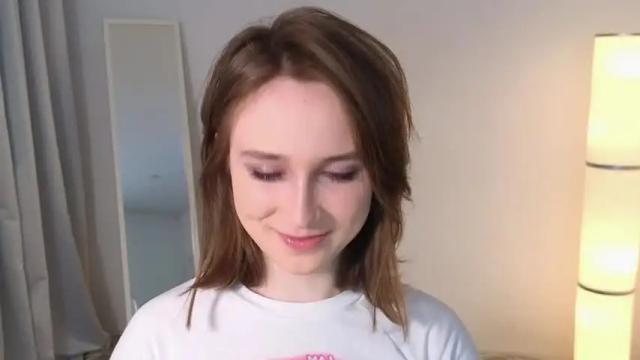 Image 12 of monimauve_ Stream on Chaturbate on 16 months ago