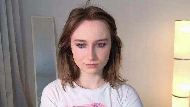 Image 4 of monimauve_ Stream on Chaturbate on 16 months ago