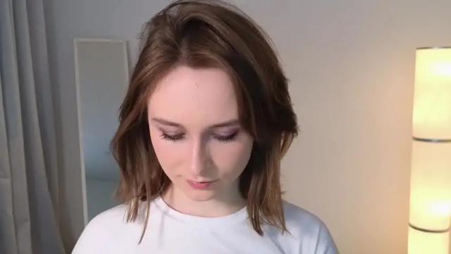 Image 7 of monimauve_ Stream on Chaturbate on 16 months ago