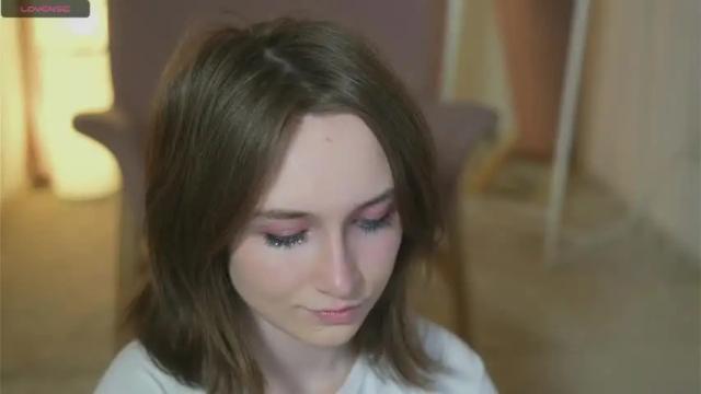 Image 11 of monimauve_ Stream on Chaturbate on 16 months ago