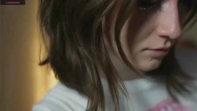 Image 3 of monimauve_ Stream on Chaturbate on 16 months ago