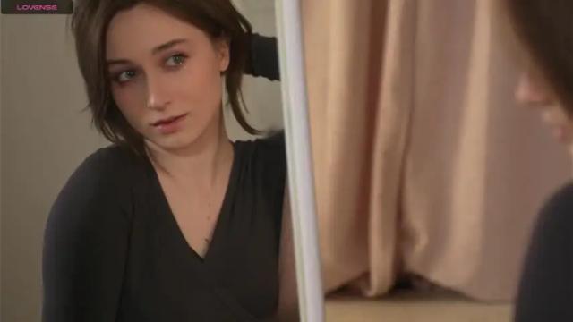Image 10 of monimauve_ Stream on Chaturbate on 15 months ago
